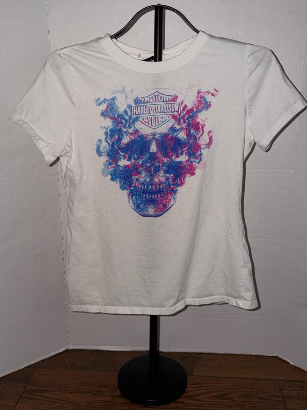 Harley-Davidson White Tee with Blue & Pink Skull Graphic